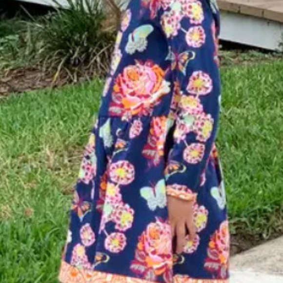 Boutique Floral Bouquet Dress - Picture 2 of 9